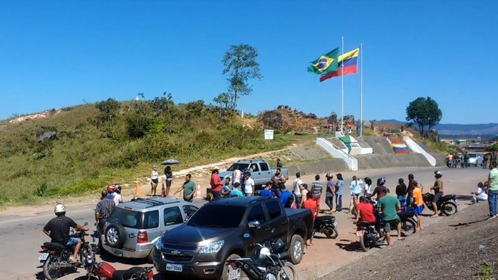 PACARAIMA SAI AS RUAS PARA PEDIR SOCORRO